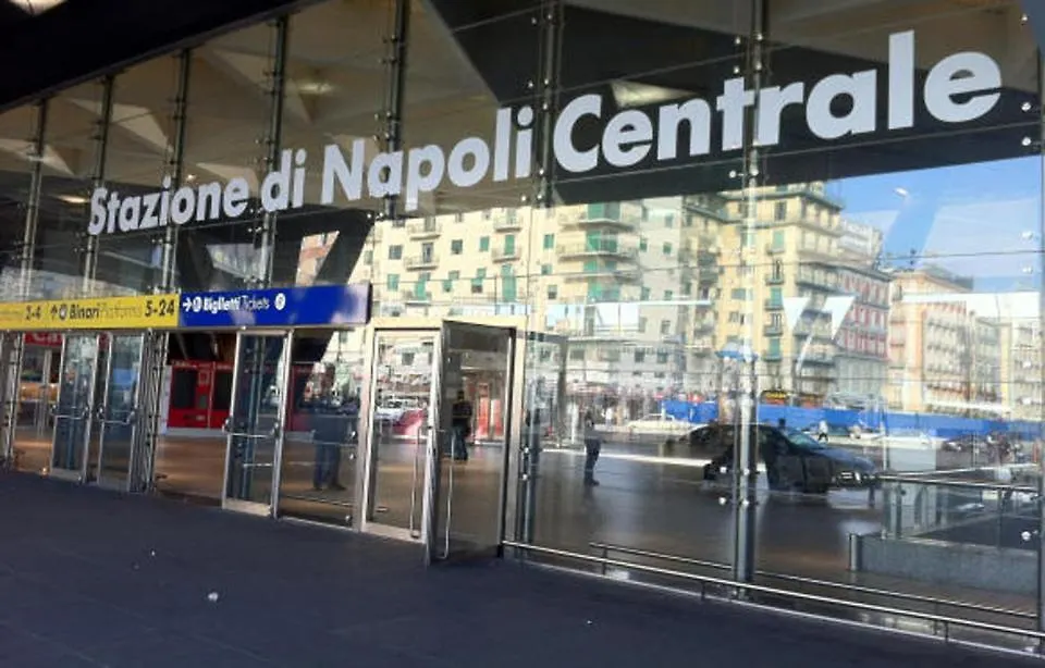 B&B Naples Check-In H24